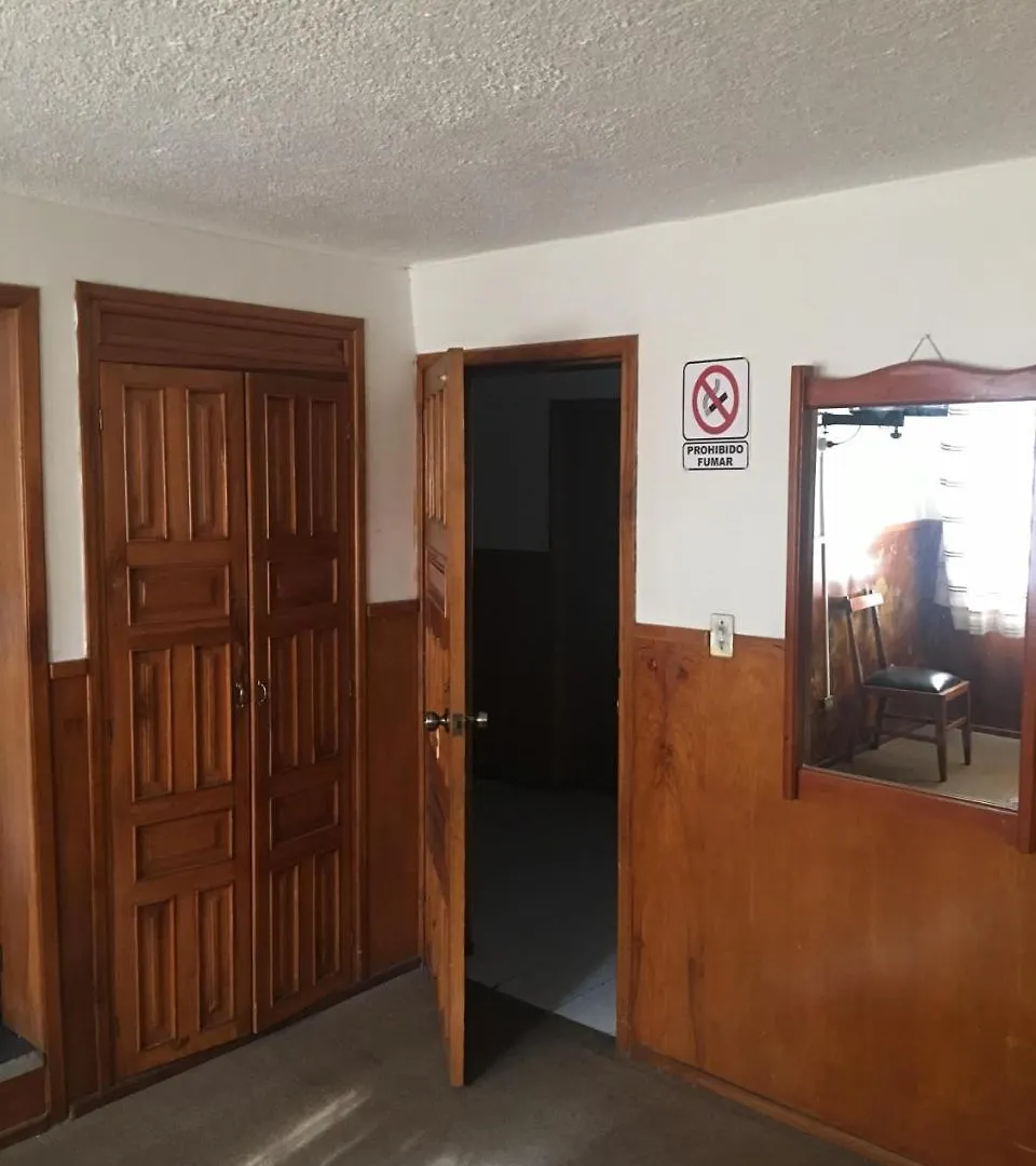 Hotel Hostal&Restaurante Holiday Quito Ecuador